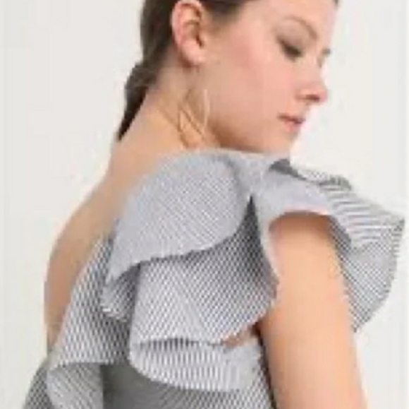 BR Seersucker One Shoulder Dress - Picture 3 of 15